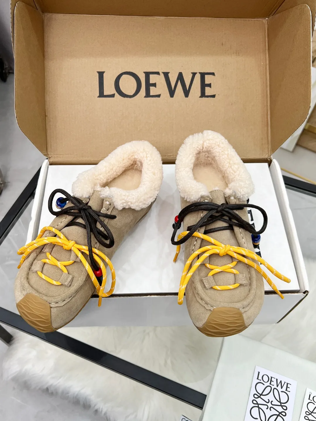 👟👟Ex-factory price 480👟👟 2025 autumn and winter Maoli new model, the same style as Wang Yibo! Kangaroo shoes, couple style Loewe Ballet Runner 2.0 sneakers, moral training shoes, new color matching retro series running shoes, standard size: 35–40